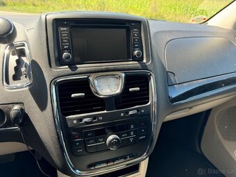 Chrysler Town & Country 3.6 RT LPG NAVI DVD 2013 - 19