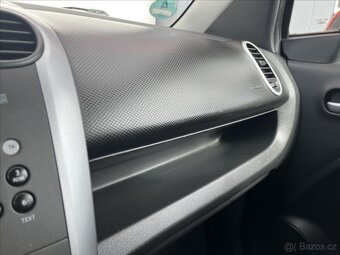 Suzuki Splash 1,2 VVT  GLX PO VELKÉM SERVISU (2011) - 19