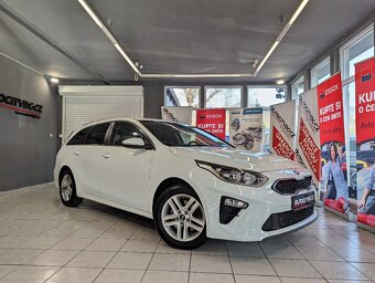 Kia Cee´d SW 1.6CRDi 100kW KAMERA, LANE, ČR - 19