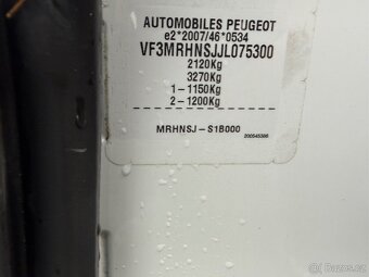 Peugeot 5008 PureTech Access 1.2i 7 místné - 19