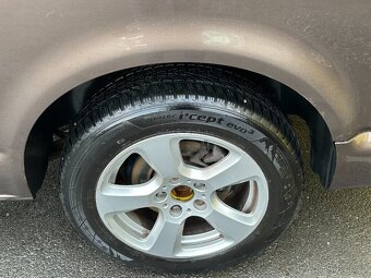 Volkswagen Multivan MULTIVAN2.0TDI/103kW / 7.Míst r.v.2009 - 19