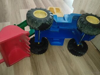 Traktor na pískoviště - 19