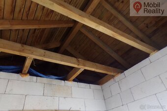 Dvoupodlažní rodinný dům s pozemkem po částačné rekonstrukci - 19