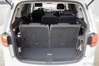 VW Touran 2.0 TDI 190k Highline DSG R-Line - Záruka 1 rok - 19