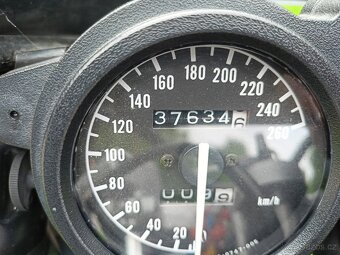 Yamaha FZR 600 - 19