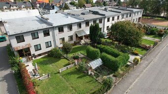 Prodej bytu 4+1 se zahradou v řadovém domě - Žamberk - 19