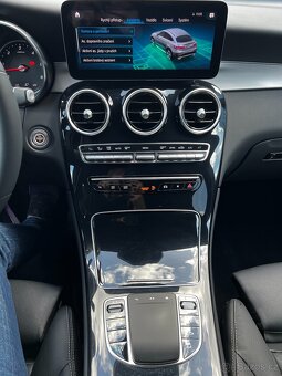 GLC, 400 D,4MATIC,243KW,Kůže,Head-up display,Kamera - 19
