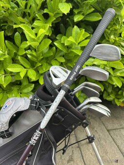 Prodám juniorský golfový set US Kids Golf, 54" - 19