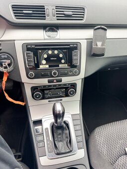 Volkswagen Passat,  2.0TDI 103KW Automat serviska Ojeté, 9/2 - 19