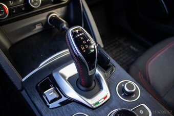 Alfa Romeo Stelvio /AJ NA SPLATKY/ - 19