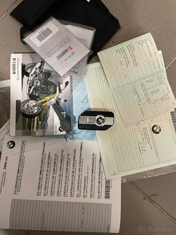 BMW R1200R LC r.v.2016 najeto 41tis km Akrapovič - 19