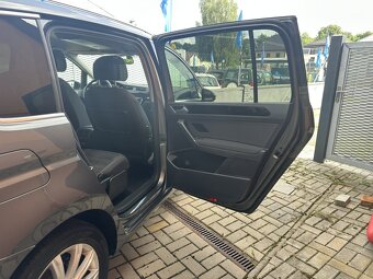 VW Touran 2.0 TDi 110kW 7míst serviska - 19