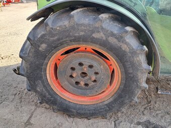 CLAAS NEXOS 240F 4X4 - 19