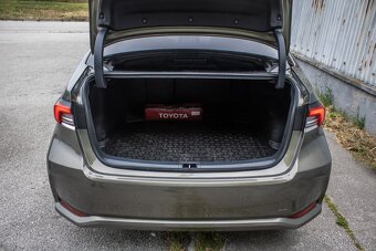 Toyota Corolla sedan Comfort tech style 92kw - 19