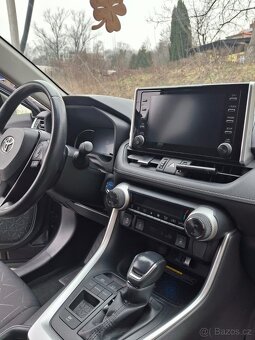 Toyota Rav 4 hybridní - 19