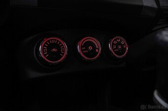 Mitsubishi Outlander 2.2 DI-D - 19