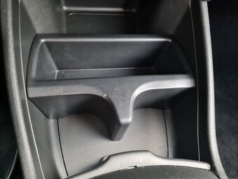 HONDA JAZZ 1,2i 66kW i-VTEC KLIMA - 19