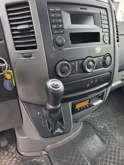 Mercedes-Benz Sprinter odtahovka zalamovací 2014, 3,0 diesel - 19