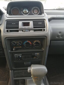 Mitsubishi Pajero 3.0 V6 - 19