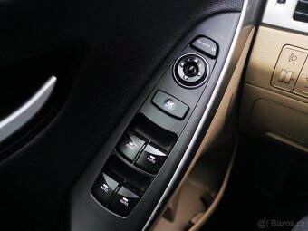 Hyundai i30 1.6 GDI Trikolor 99kW 1.majitel ČR - 19