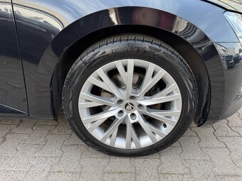 Škoda Superb 3 2.0 TDI 147kW DSG Matrix LED ACC Keyless Navi - 19