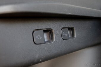 Tesla Model Y Long Range AWD 2022 - 19