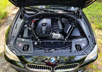 BMW 528i-F11- M-PAKET-MANUÁL-190KW-84TIS.KM-6-VÁLEC-TOP STAV - 19