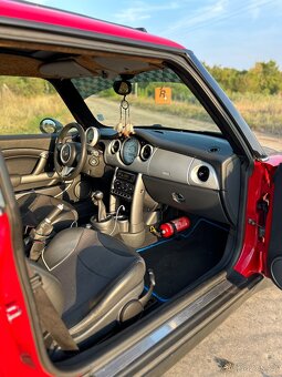 MINI R50 - 19