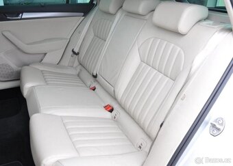 Škoda Superb 2,0TDi DSG STYLE 4x4 ČR 1.MAJ - 19