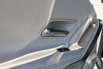 Mercedes-Benz CLA Shooting Brake SB 180 A/T - 19