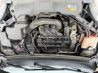 Ford Focus 1.6 16V - 19