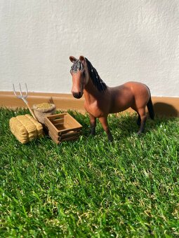 Fake identický schleich - 19