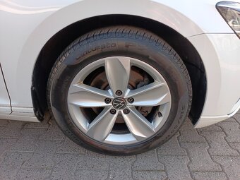 VW Passat B8 Variant 2.0TDI 110kW DSG Full LED ACC ERGO Navi - 19