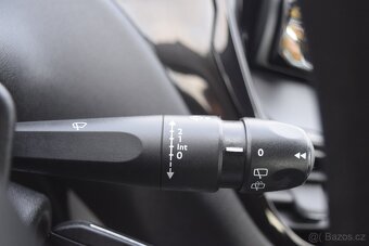 Peugeot 208 1.0 VTi 50KW LIMIT. EDICE NÍZKÉ KM - 19