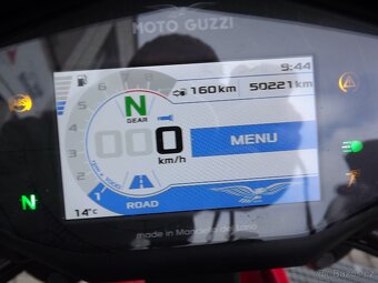 Moto Guzzi V85 TT - 19