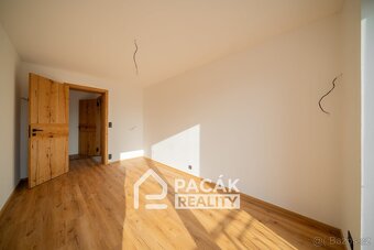 Prodej luxusního bytu o dispozici 3+kk s celkovou výměrou 10 - 19