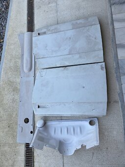 Tatra 613-1 (3) s TP - 19