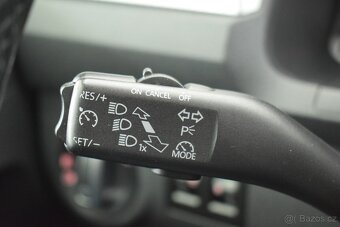 Volkswagen Caddy 2,0 TDi,DSG,7-míst,NAV,DPH,XEN - 19