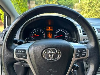 Toyota Avensis 1.8 16v Automat - 19