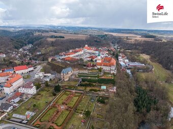 Prodej rodinného domu 740 m2 Husovo náměstí, Nové Město nad  - 19