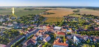 Prodej bytu 3+KK s balkonem, zahrádkou a parkovacím stání - 19