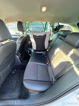 Škodu Octavia Combi III, rok 2014, motor 2.0 TDI 110 kW - 19