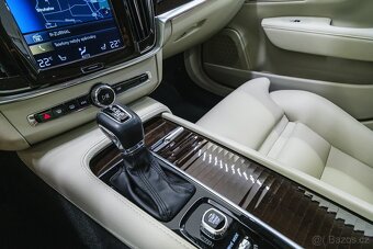 Volvo V90 2019 D4  Inscription ,HUD,H&K,El.tažné,nez. topení - 19