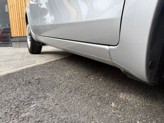 Toyota Yaris 1.3VVT-i  Executive AUTOMAT jen 135tkm - 19
