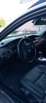 BMW 525 D e61 LCI rok 2009 - 19