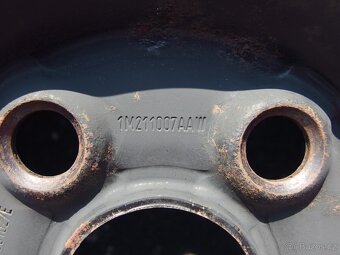 Sada zimních kol VW Sharan 195/60 R16 - 19