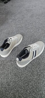 Prodám více párů bot NOVÉ - 19