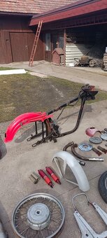 Náheadní díly JAWA - 19