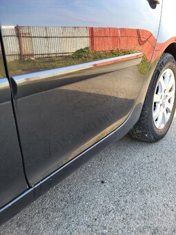Golf 5 2.0tdi 103kW 6q manuál - 19