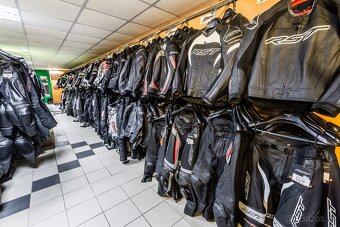 Honda CBR 900 RR, LEGENDÁRNÍ STROJ SKLADEM, nové pneu - 19